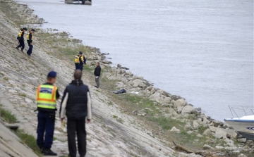 Csecsemőholttestet találtak meg a budapesti Duna-parton