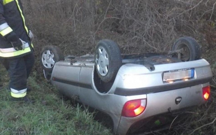 Számos baleset történt Fejér megyei útjain az elmúlt nap folyamán