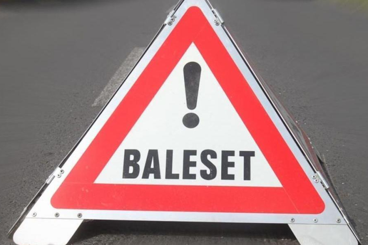 Négy autó karambolozott az M1-esen, Bicskénél