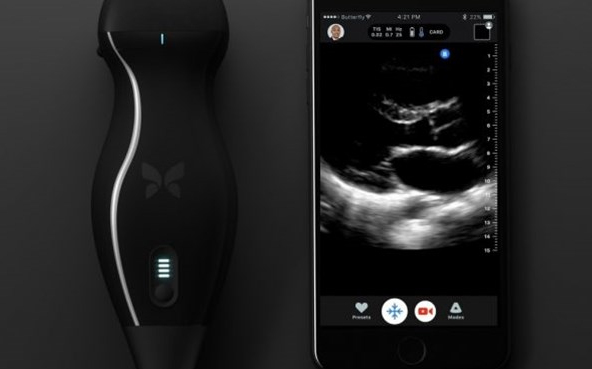 Egy orvost megkértek, hogy próbáljon ki egy kütyüt – végül rákot diagnosztizált önmagán