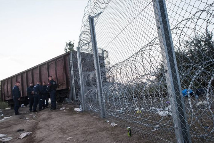 Illegális bevándorlás - Hatályos a jogi határzár