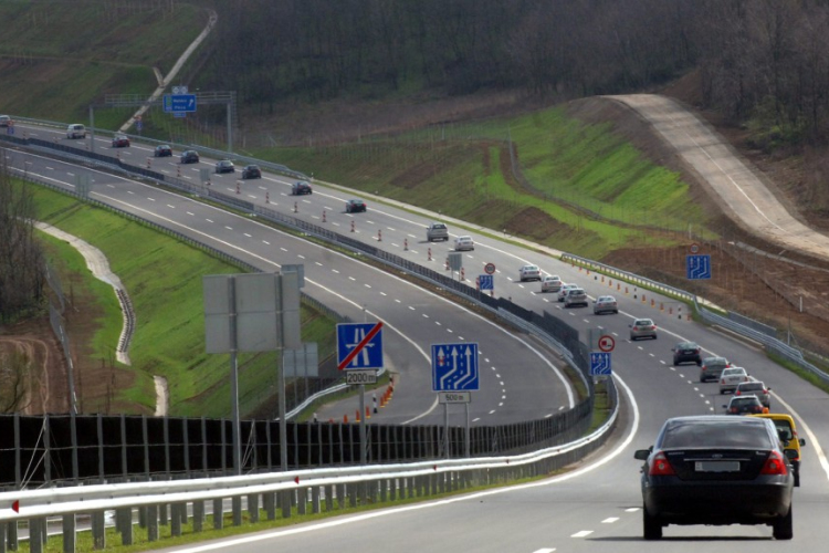 1,1 milliárdért adtak el elővételes sztrádabérleteket decemberben