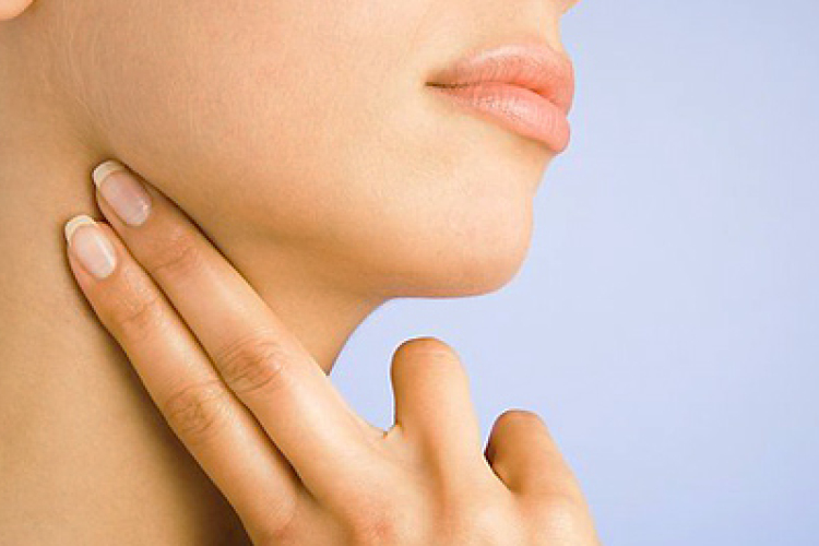 Mandulakő is okozhat torokfájást vagy szájszagot