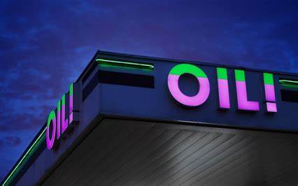 Újra megnyitott az OIL! töltőállomás Székesfehérváron - OIL! A német kúthálózat a METRO mellett