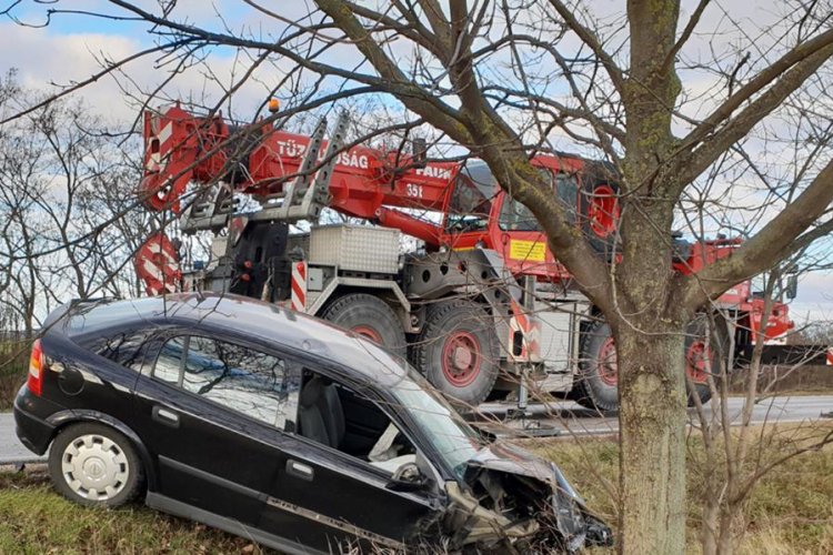 Halálos baleset – Hármas karambol történt a 81-esen, Fehérvárnál