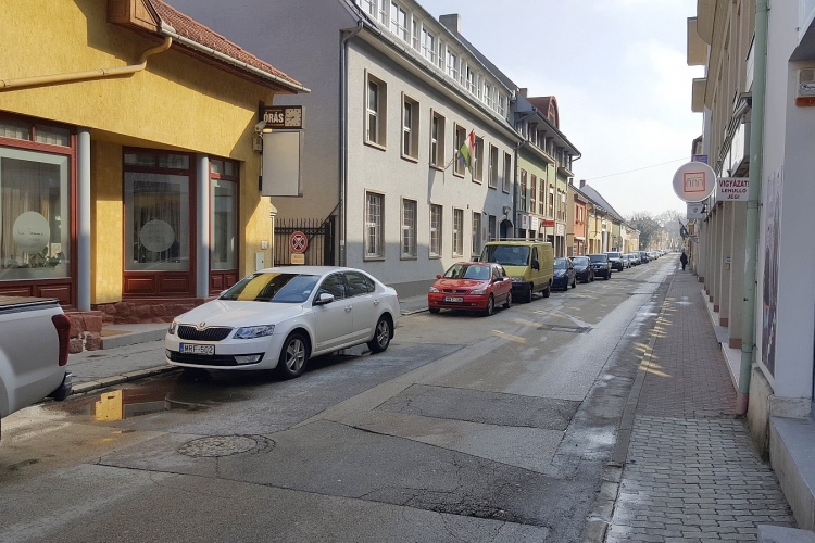 Szerdán kezdődik a Kégl György utca teljes felújítása