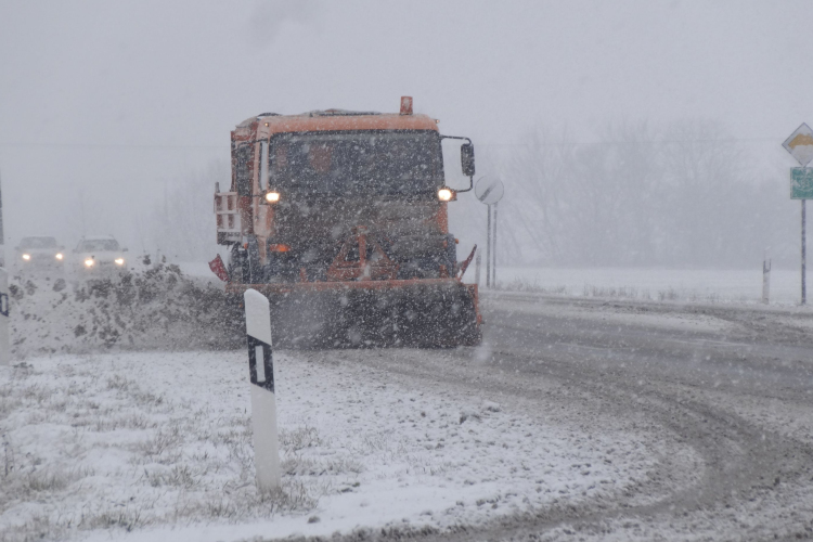 Operatív törzs: ahol riasztás van érvényben, ott aki teheti, ne induljon útnak
