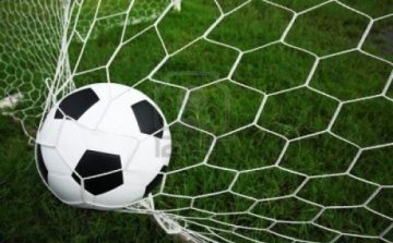 Holland-magyar - Egervári szerint a futballban néha borul a papírforma