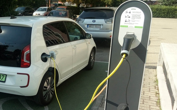  Folyamatosan nő az elektromos autók akkumulátorának élettartama