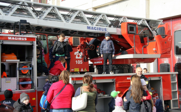 Jelentkezz tűzoltónak - felvételt hirdet a Katasztrófavédelem