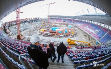 Jól halad az építkezés a Sóstón - Nagy játszótér és fitneszpark is lesz a kilátó mellett 