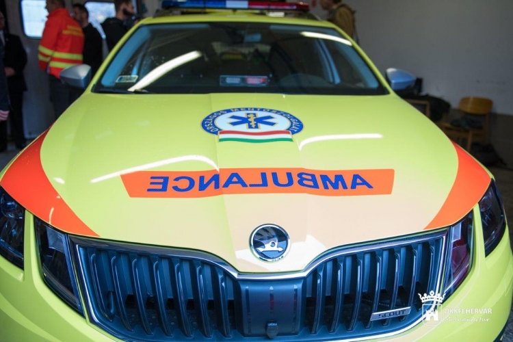 Világszínvonalú mentőorvosi autó állt szolgálatba Székesfehérváron