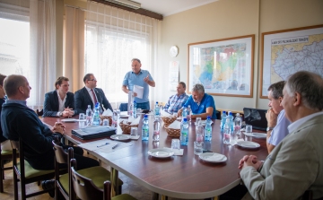 A 60 éves Bozsik Károlyt is köszöntötték az elnökségi ülésen