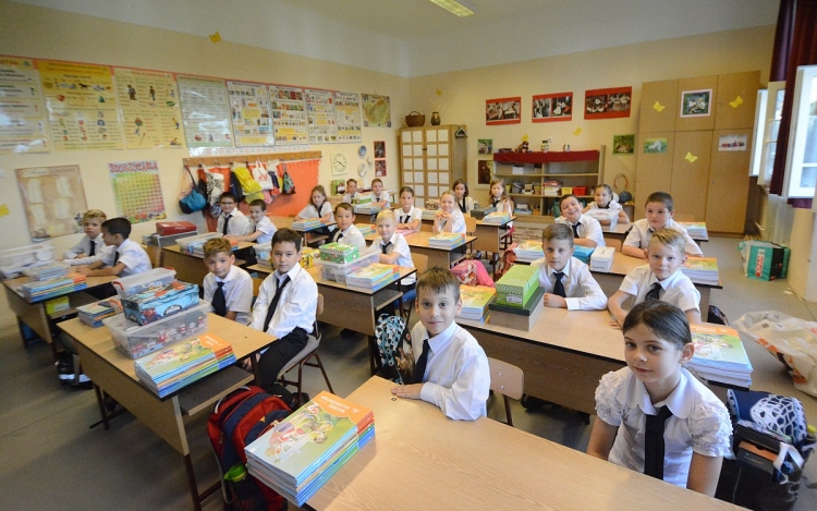  Április 12-én és 13-án lesz  az általános iskolai beiratkozás Székesfehérváron