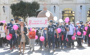 Szeptember 29-én, szombaton lesz mellrák elleni séta Székesfehérváron