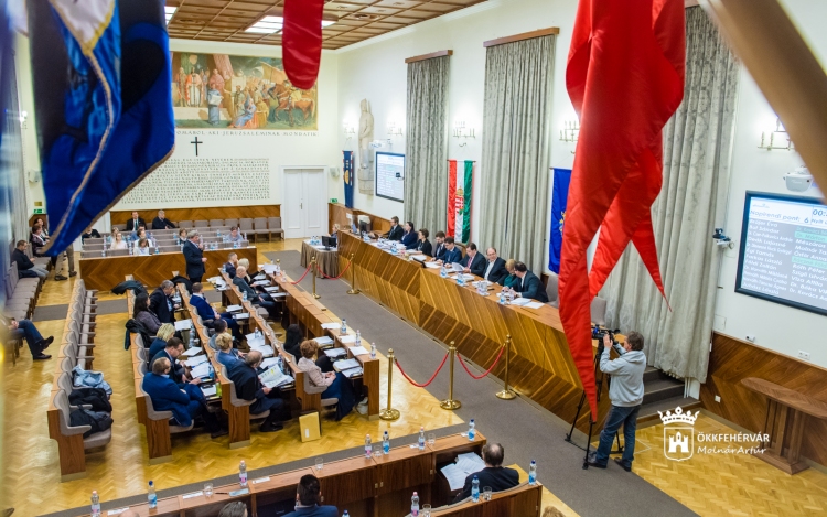 Elfogadták a 2018-as költségvetést- döntöttek a Pozsonyi és a Zombori felújításáról is