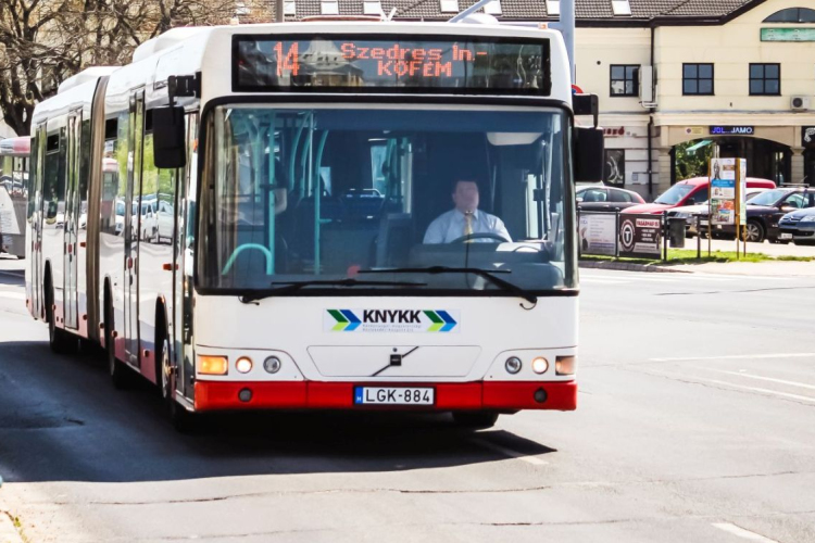 Véget ért a szavazás - marad a régi buszmenetrend!