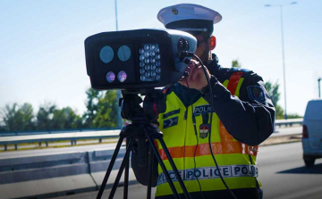 Közel két kilométerre ellátnak a felújított rendőrségi traffipaxok